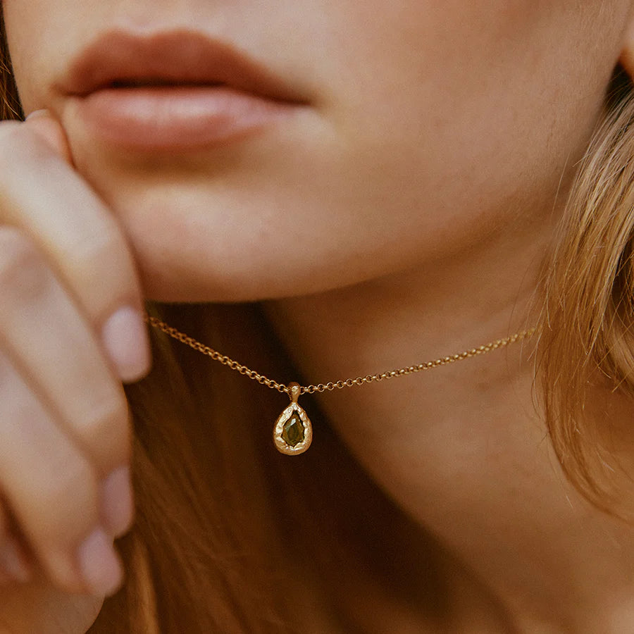 Lysia Dark Green Necklace